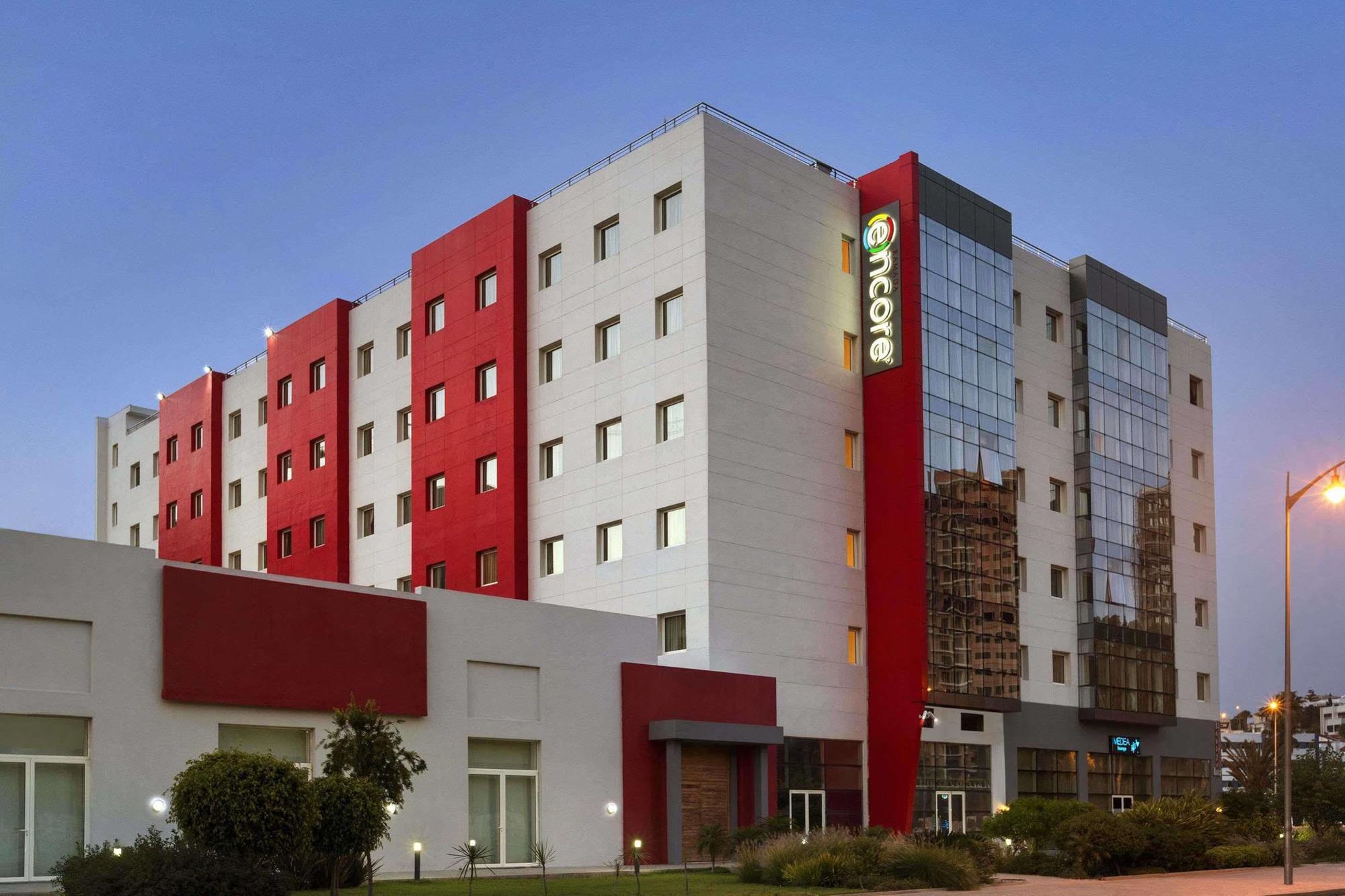 Hotel Ramada Encore By Wyndham 3*