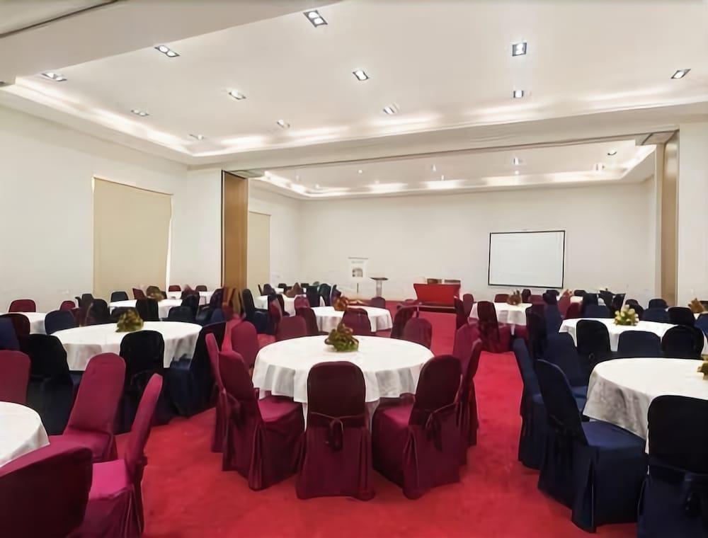 Ramada Encore By Wyndham Tangier